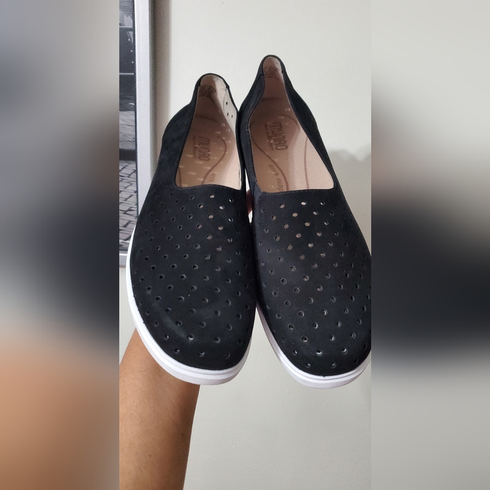 Munro Perforated Sneaker Womens